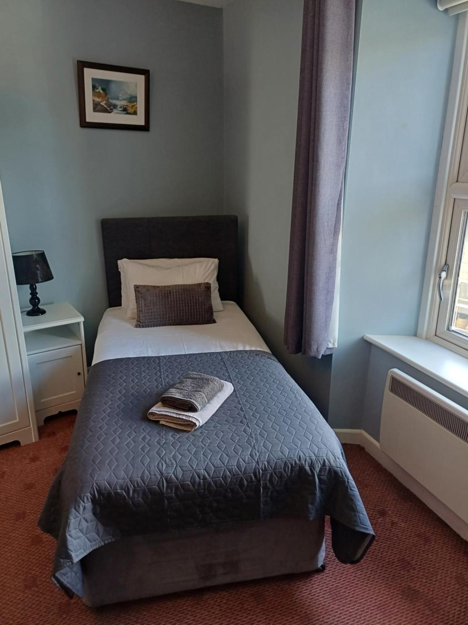 Clonbur House - One Bedroom Apartment Galway Buitenkant foto